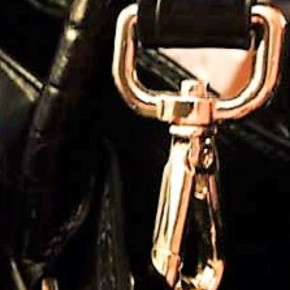 MK Michael Kors Dillon Embossed Black Croc Tote - Picture 4 of 5